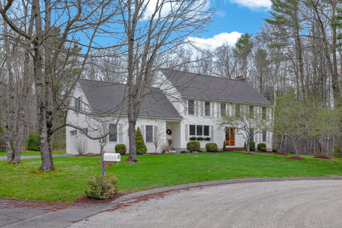 32 Acorn Circle Yarmouth