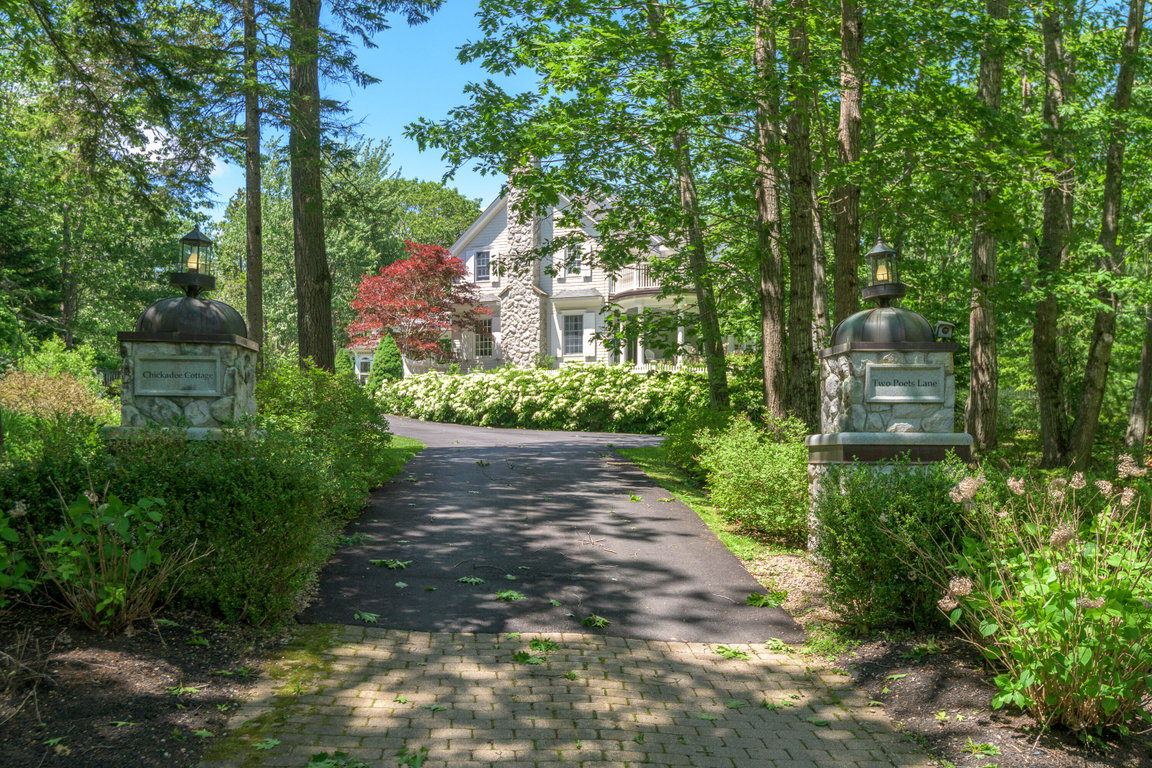 2 Poets Lane Kennebunkport