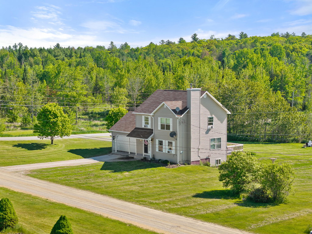 4 Maefield Lane Hudson