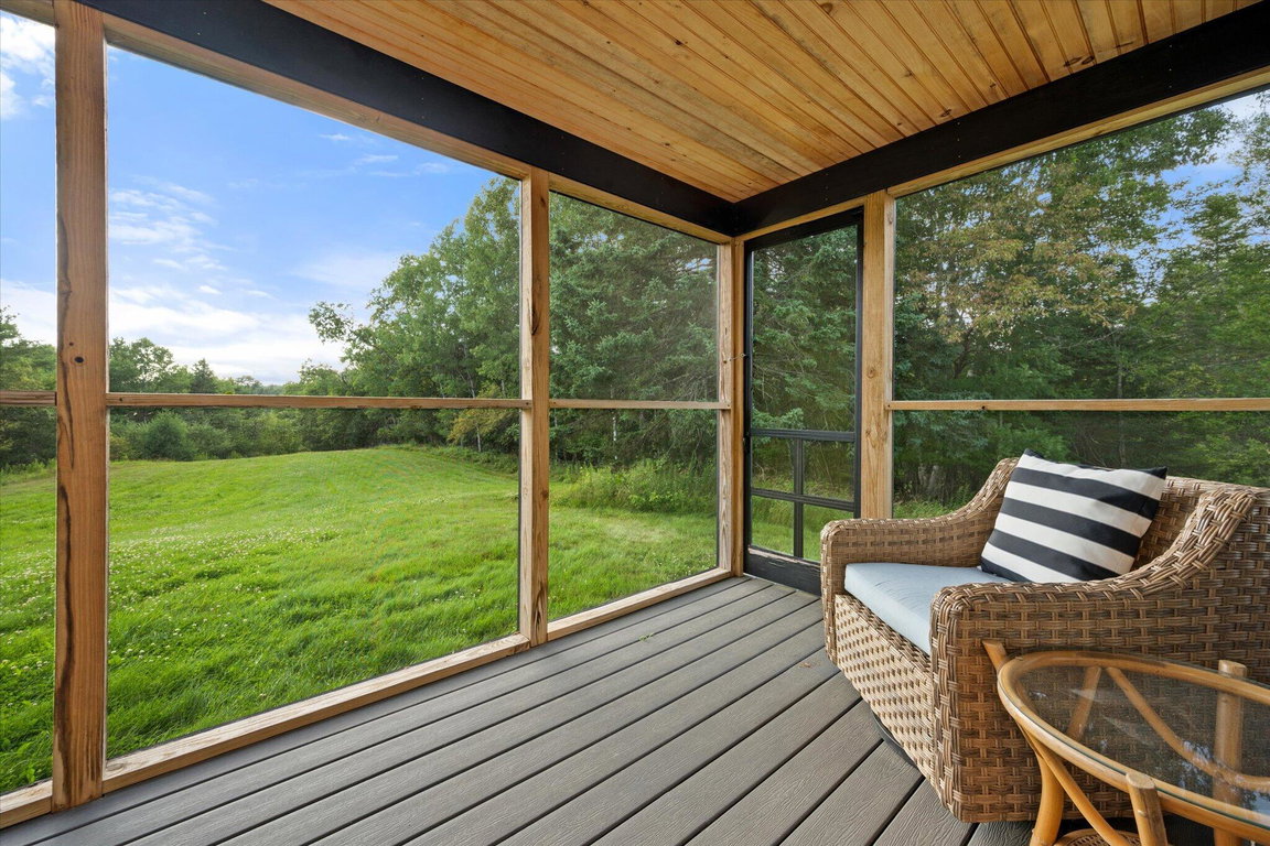 25-Screen Porch