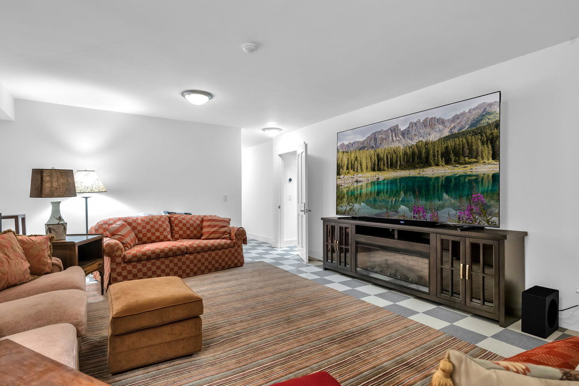 163-web-or-mls-425-seawall-rd