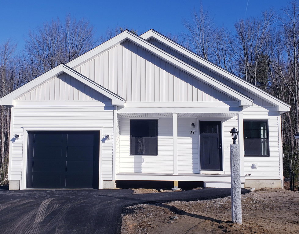 11 Heritage Way Saco