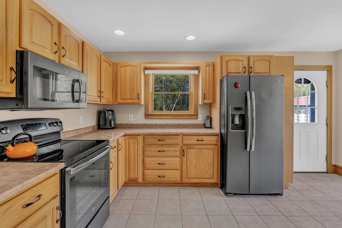 23-web-or-mls-167-twin-hill-rd