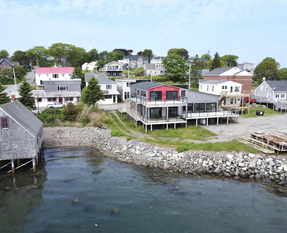 32 Water Street Lubec