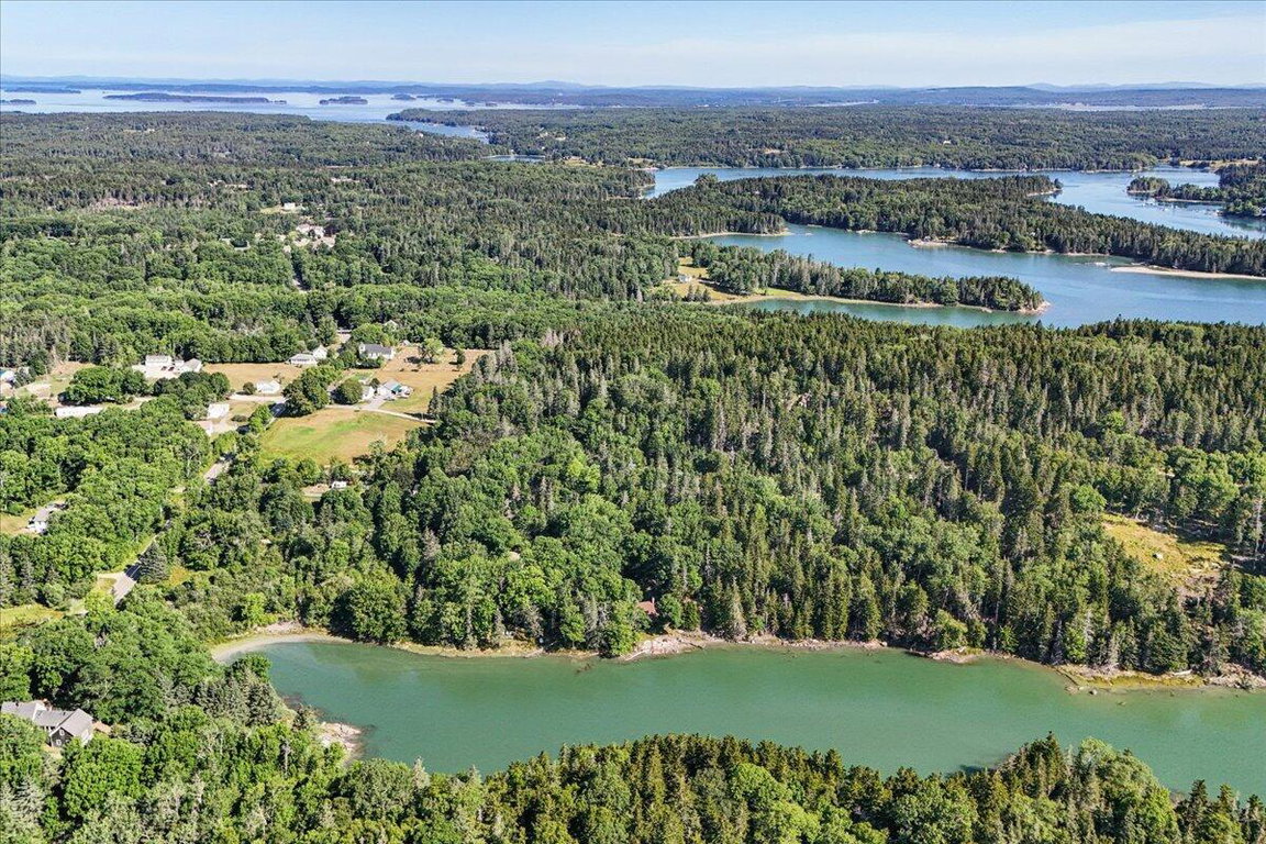 79-21 Warren Point Dr.-81