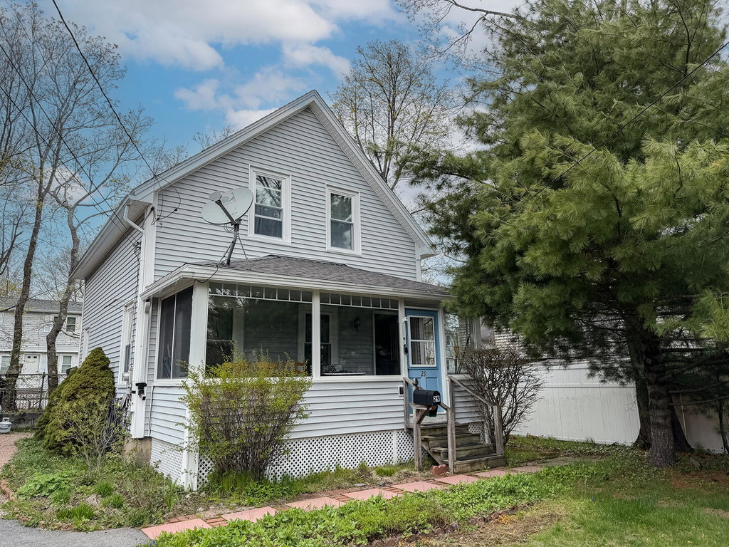 29 Pleasant St