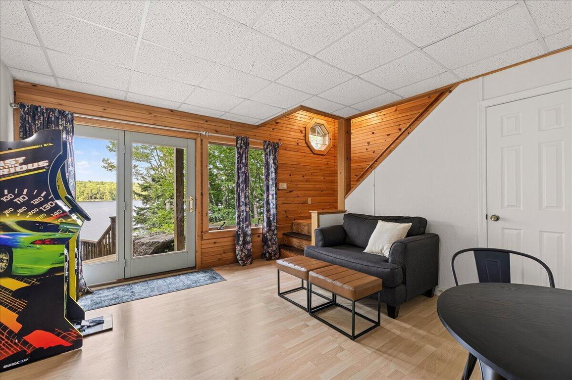 30-705 W Shore Rd (43 of 64)