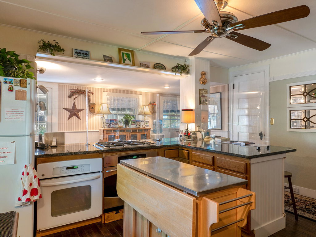 8-Kitchen3 (83)