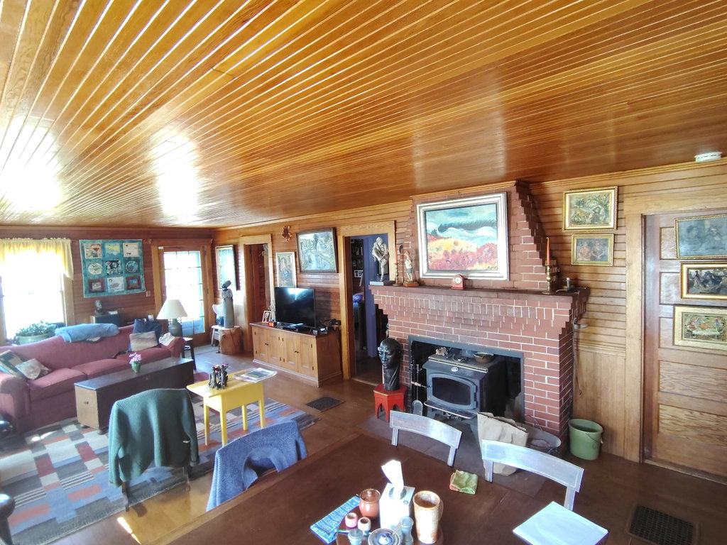 Livingroom, fireplace