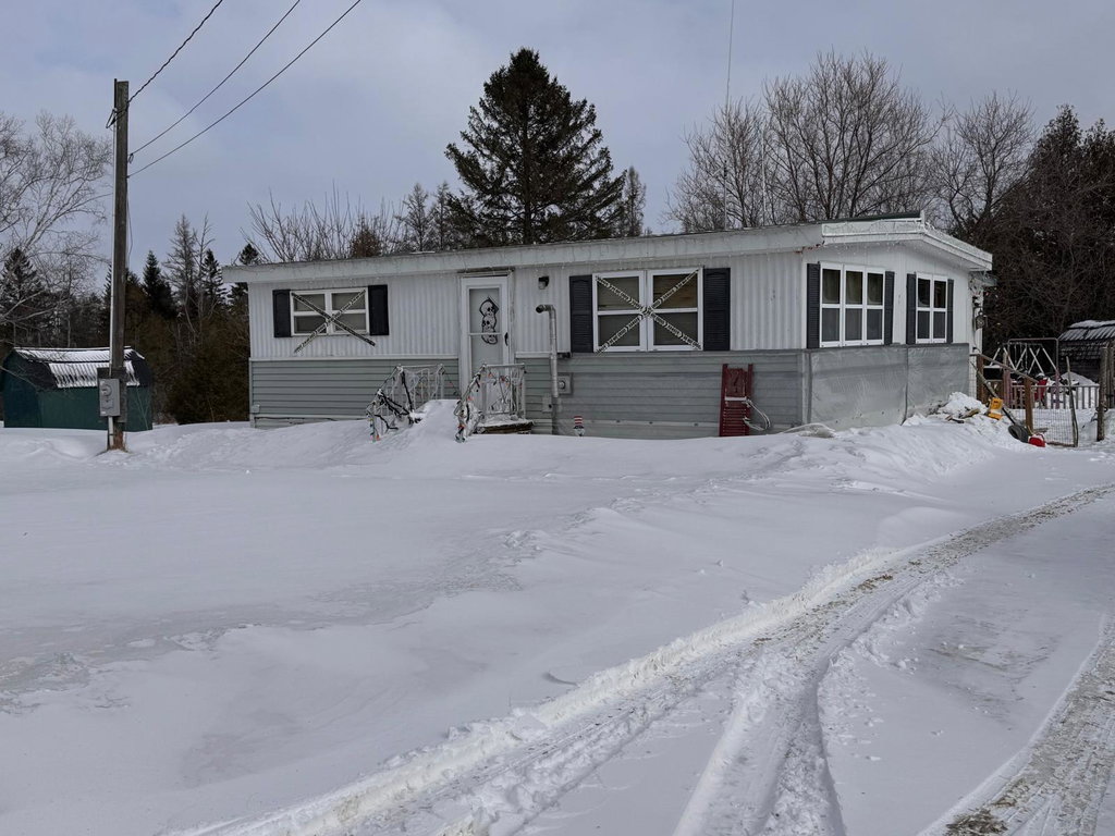 112 Robinson Road Blaine