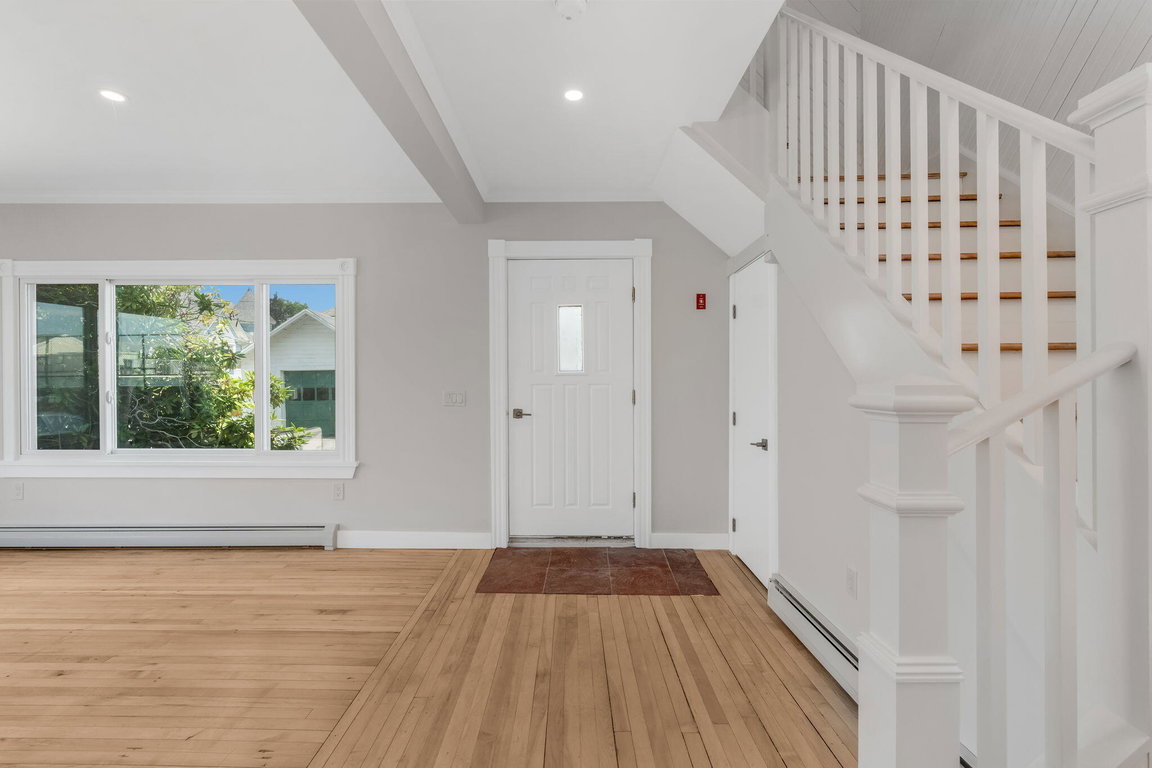 2-web-or-mls-54-greeley-ave