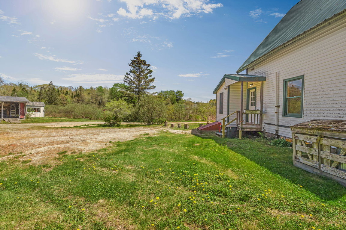8-web-or-mls-137-w-franklin-rd