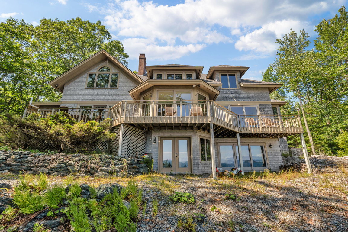 89-web-or-mls-1197-bay-rd