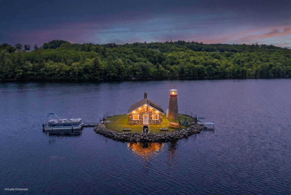 85 Lake Shore Drive Canton