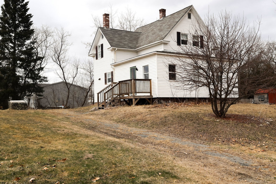 12 Pleasant Street Howland