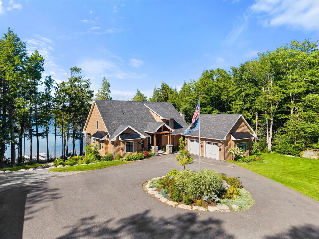 Circular Driveway...