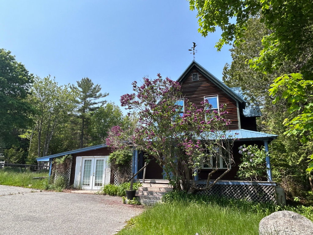 20 Wesley Avenue Southwest Harbor