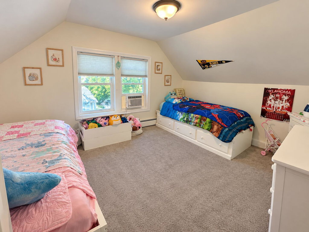 Cozy Attic Kidsu2019 Bedroom