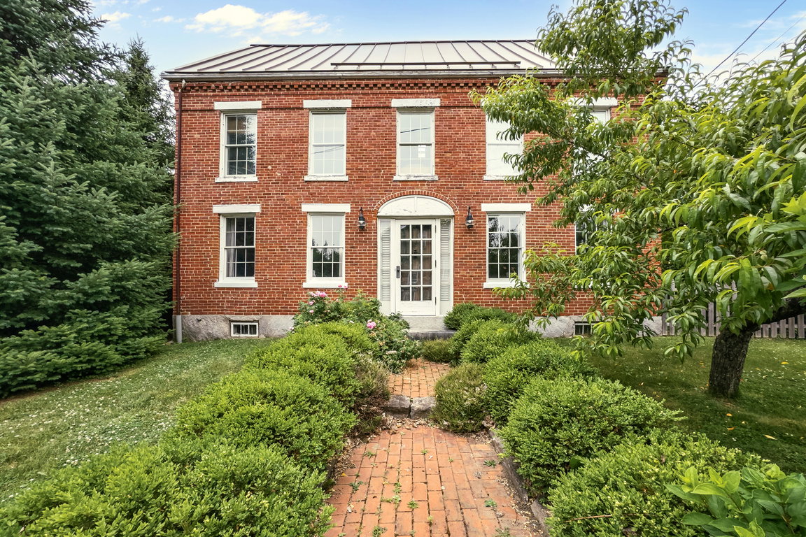 28 Pleasant Street Waldoboro
