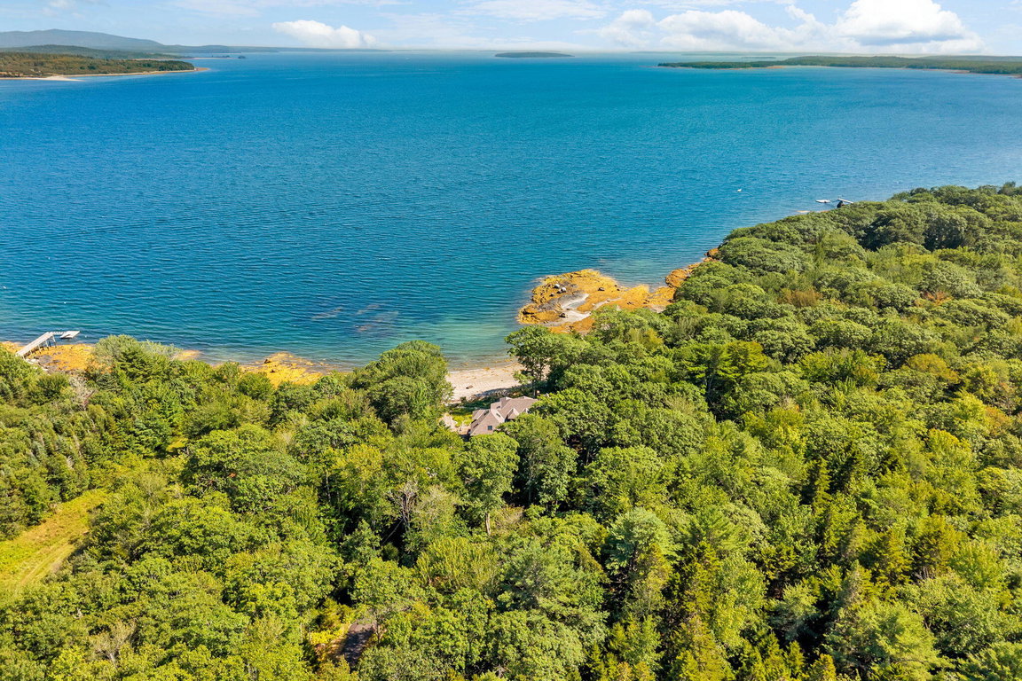112-web-or-mls-1197-bay-rd