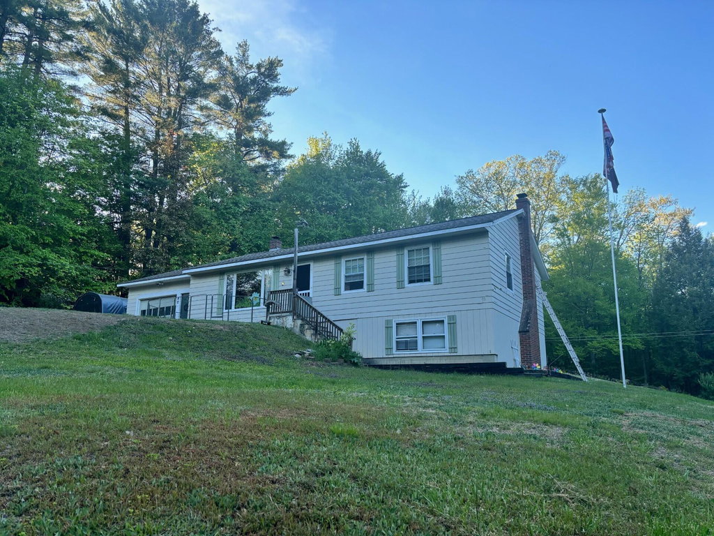 42 Heritage Lane Livermore Falls