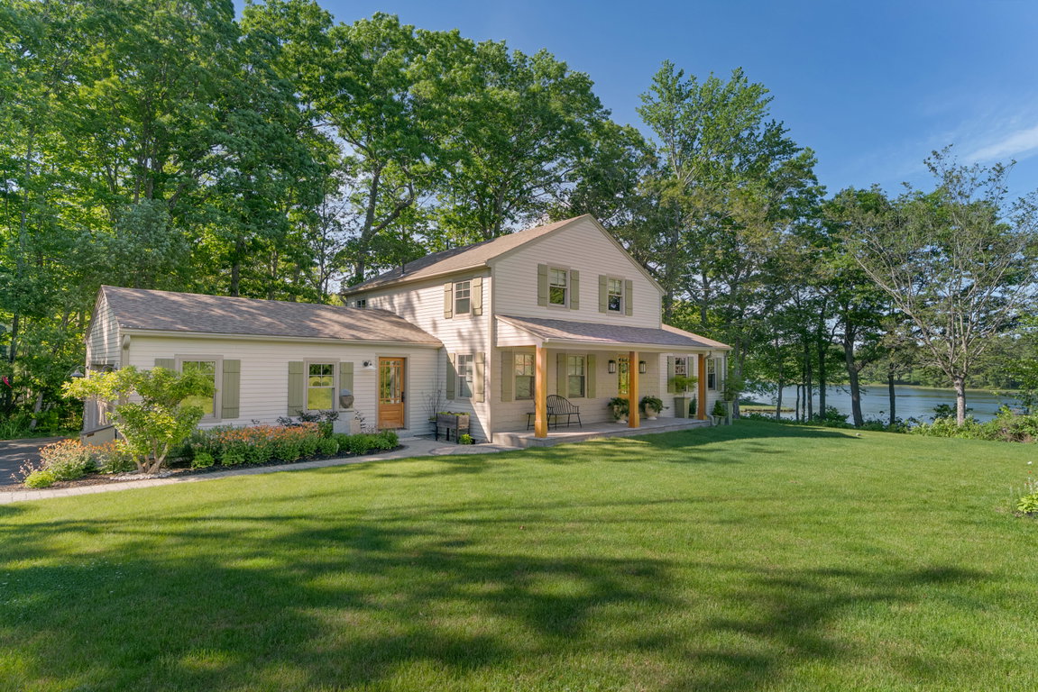 3 Long Cove Road York