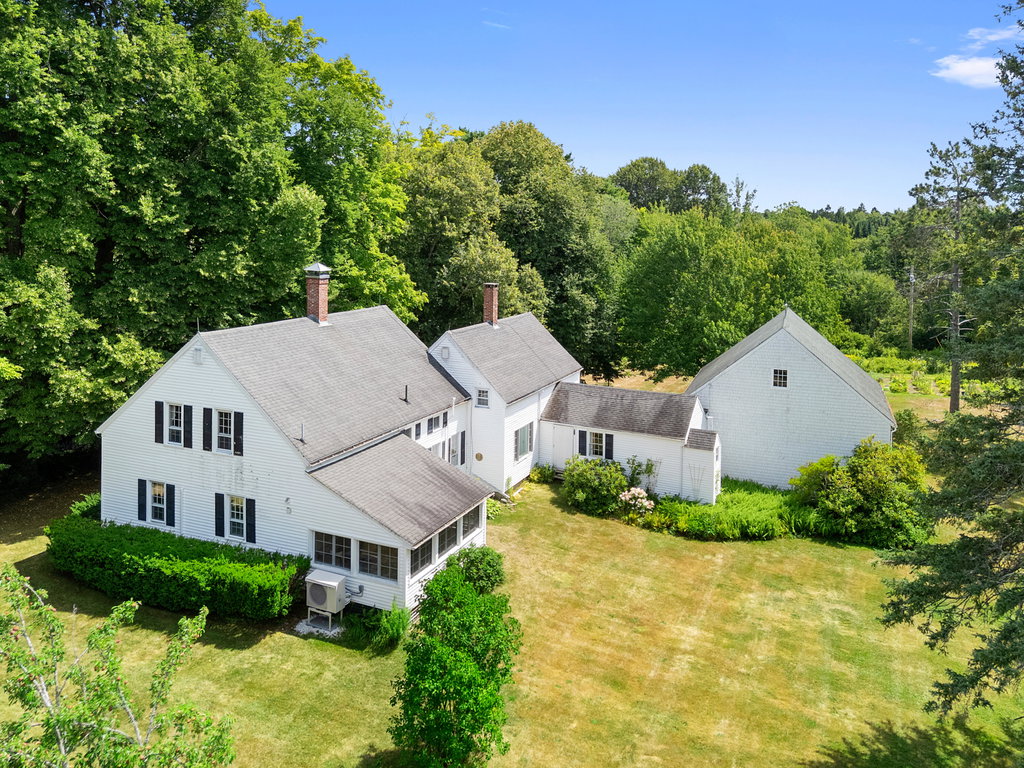 2589 Friendship Road Waldoboro
