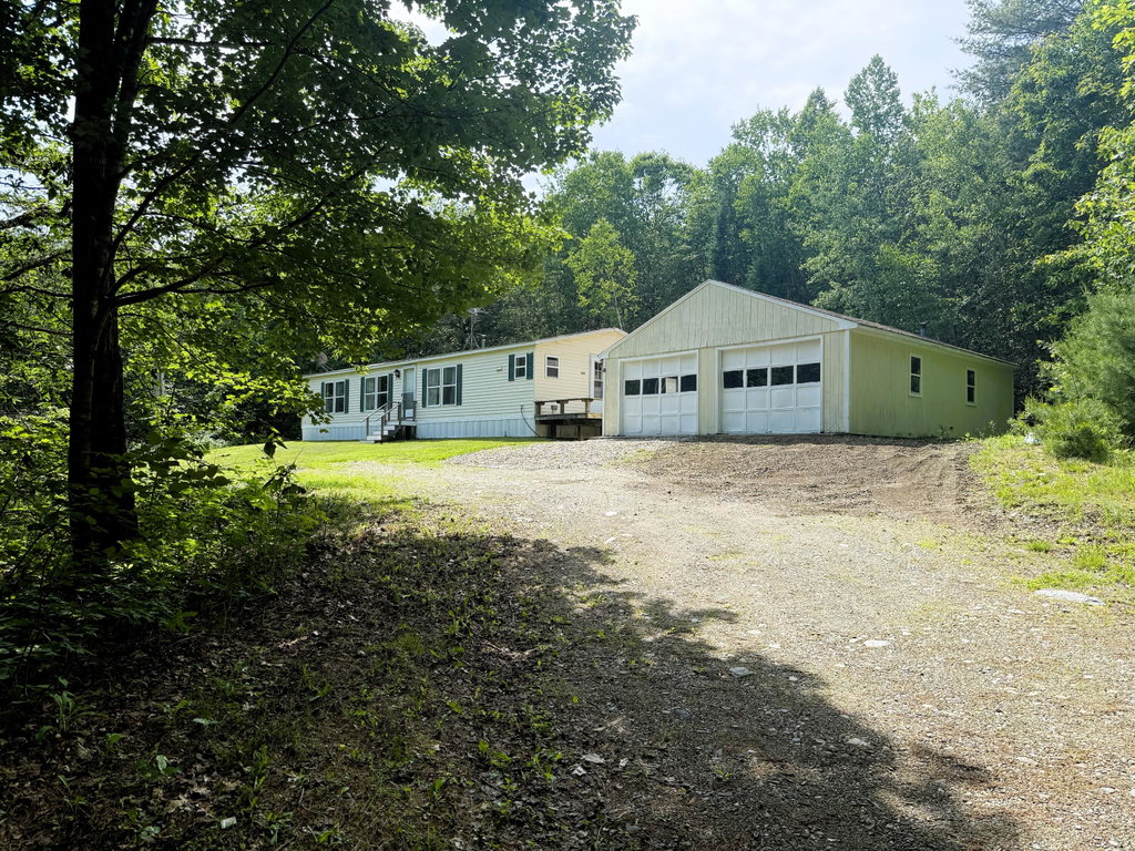 353 Controversy Lane Waldoboro