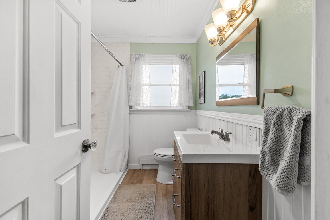 Hall Bathroom