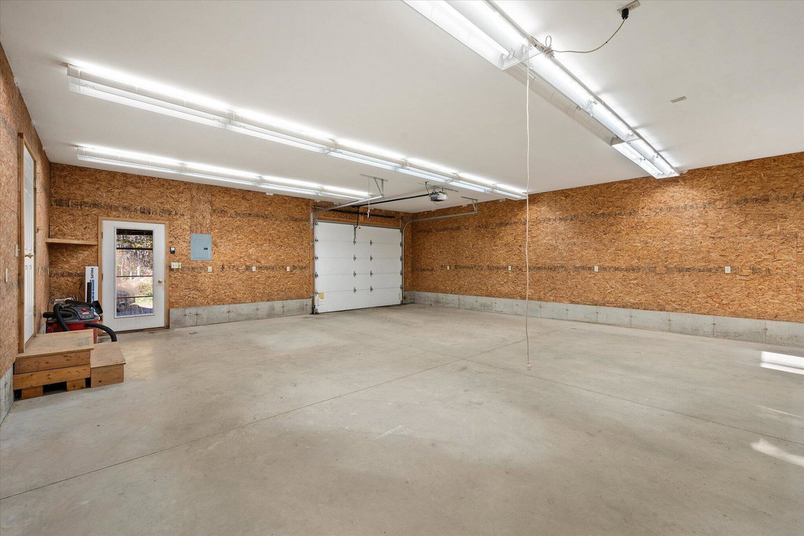 54-Shop Space