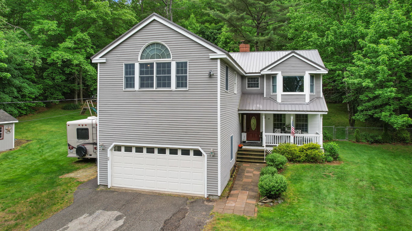 69 Cottage Street Hampden