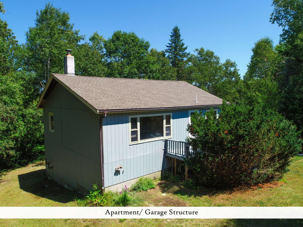 Exterior Apartment-Garage (2), label