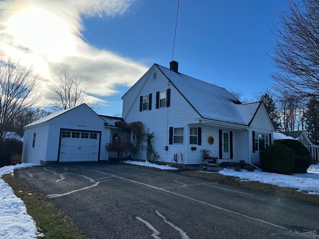 7 Madigan Street Houlton