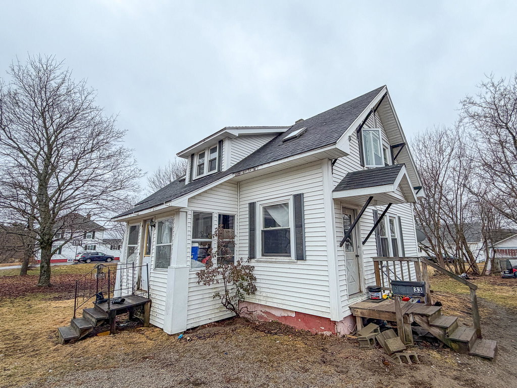 33 Lakeview Street Lincoln