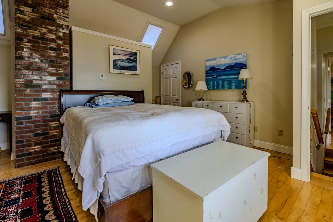115 Kingsley Farm Road