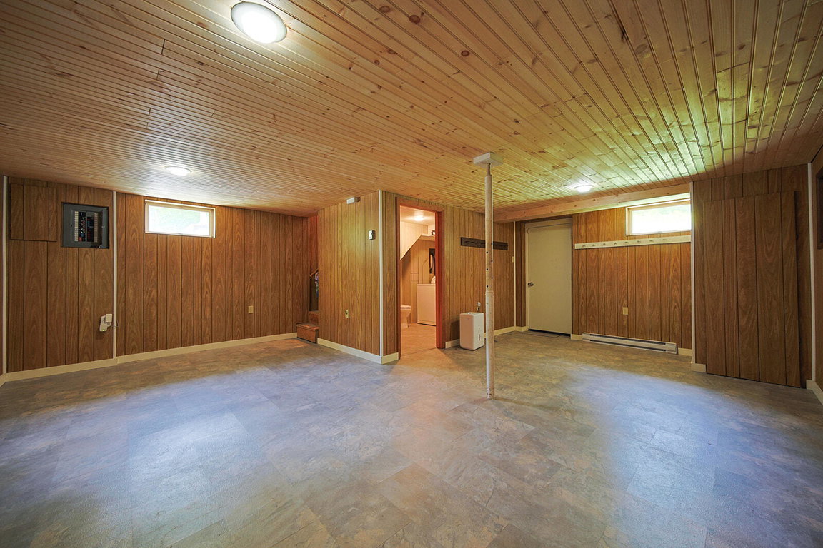 31-482 West Bay Road-DTP_websize