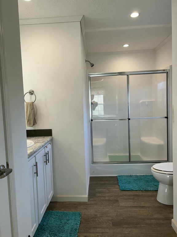 FULL VIEW OF PRIMARY BATH