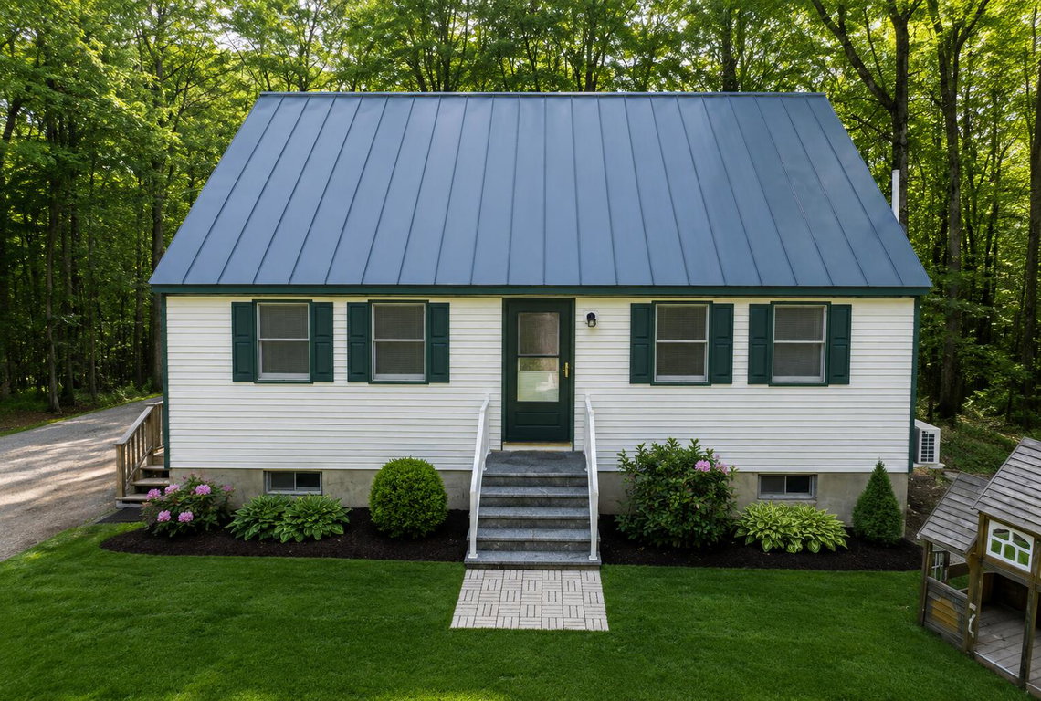 161 Pamela Drive Winthrop
