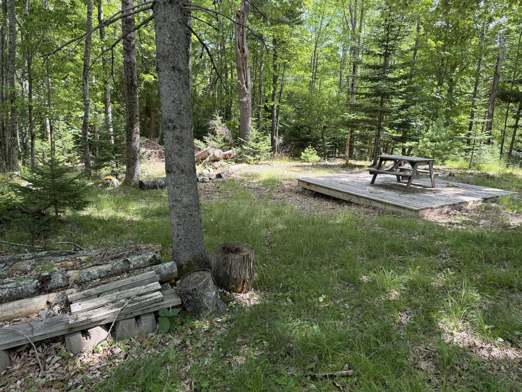 Small tent platform