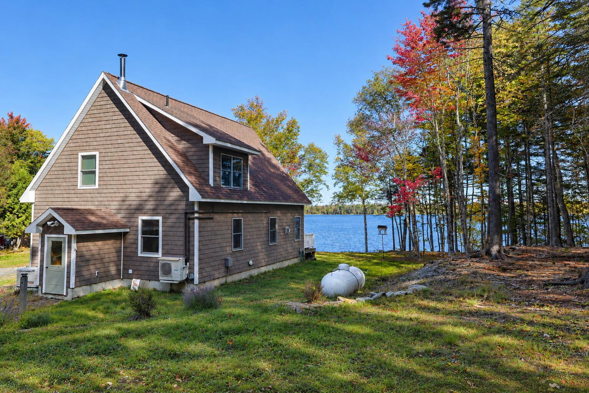 129 Black Point Road Tomhegan Twp