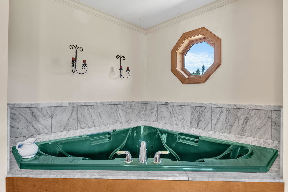 41-web-or-mls-368-partridge-cove-rd