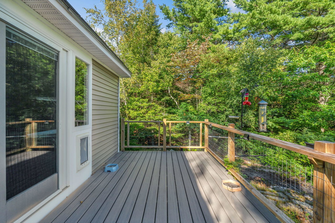 32-web-or-mls-736-eagle-lake-rd