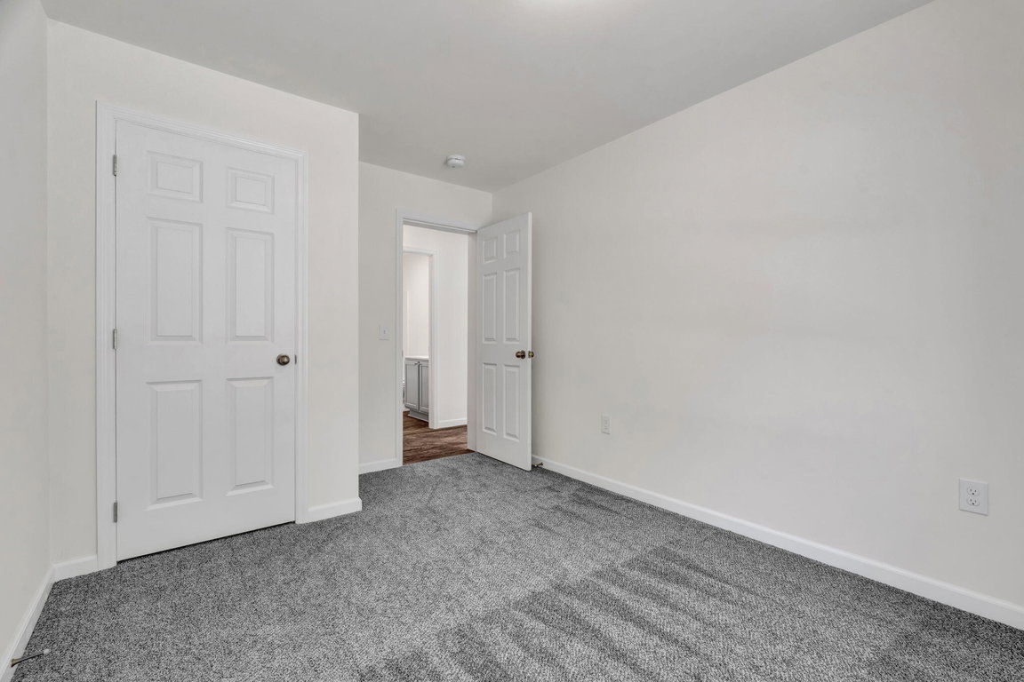 8-web-or-mls-manhattan-wy