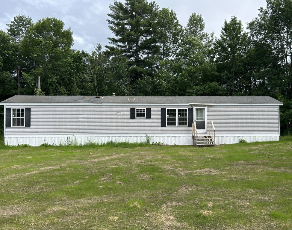 1535 Bangor Road Clinton