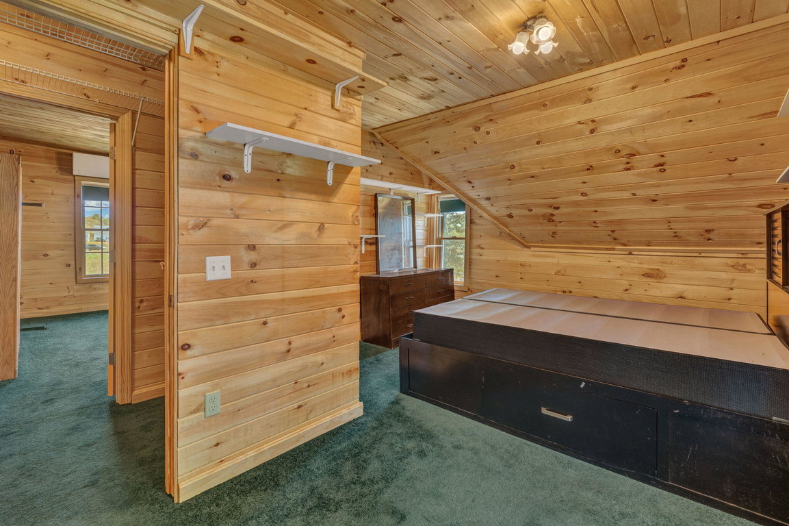 46-web-or-mls-137-w-franklin-rd