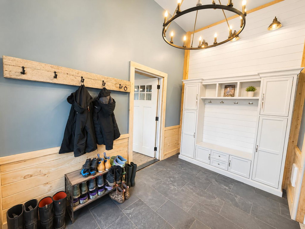 Entry way mudroom