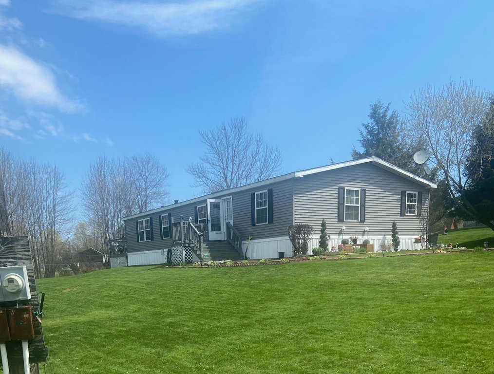 16 Averill Mobile Home Park Benton