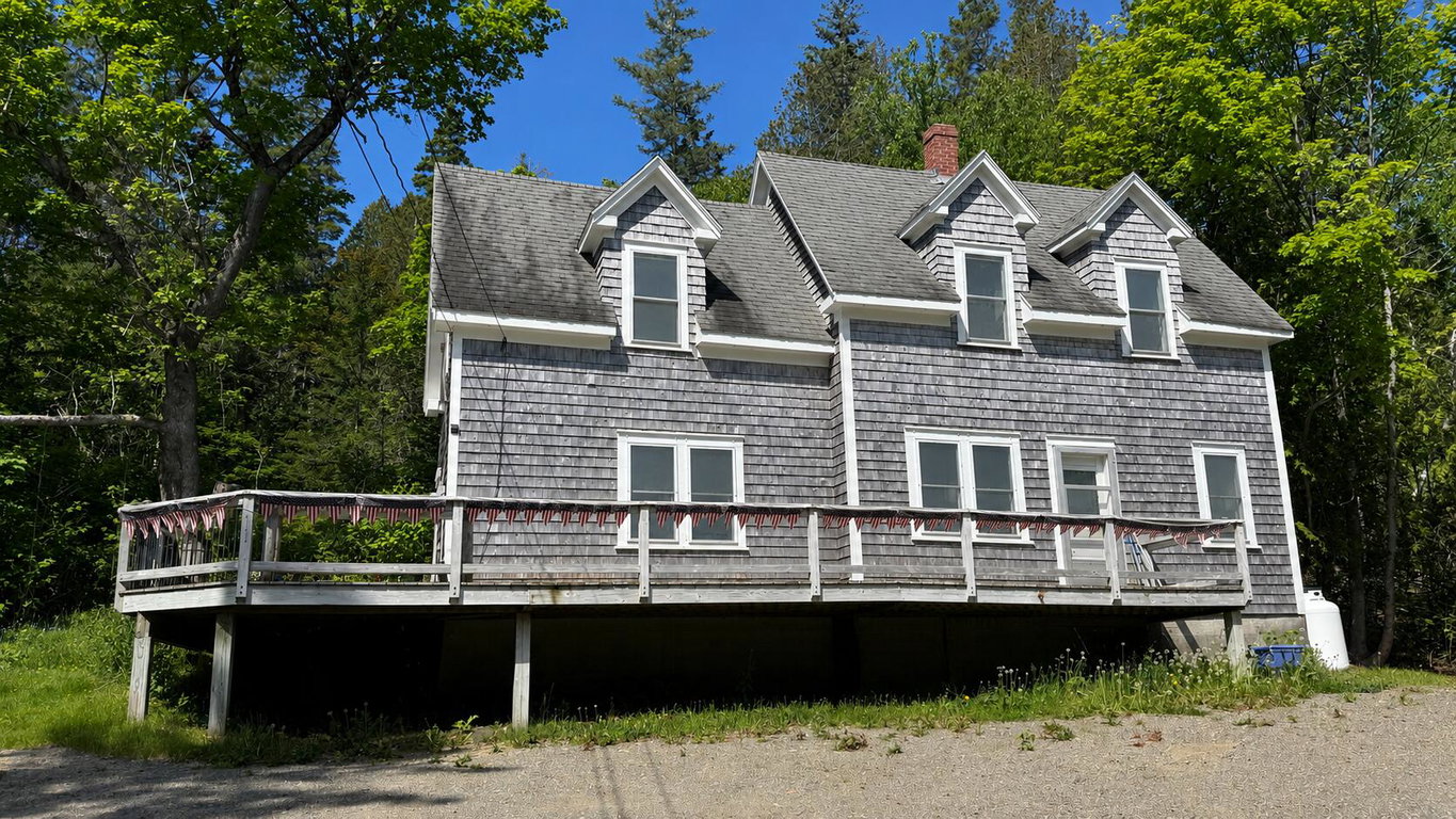 11 Sardine Way Lubec