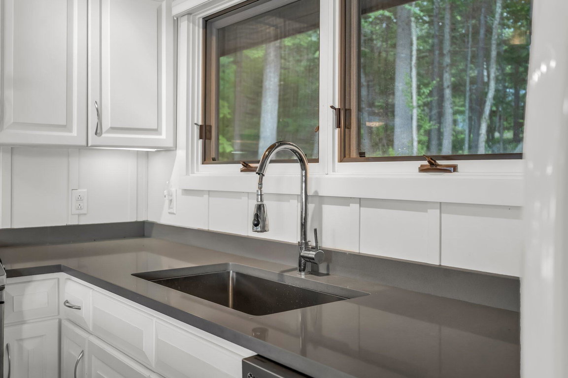 38-web-or-mls-194-branchview-dr