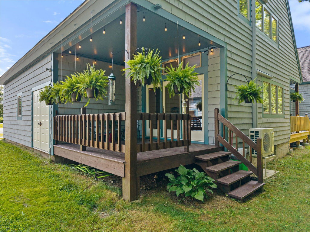 21-Back Deck